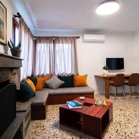 2 Bedroom Art House In Kavála Exterior photo