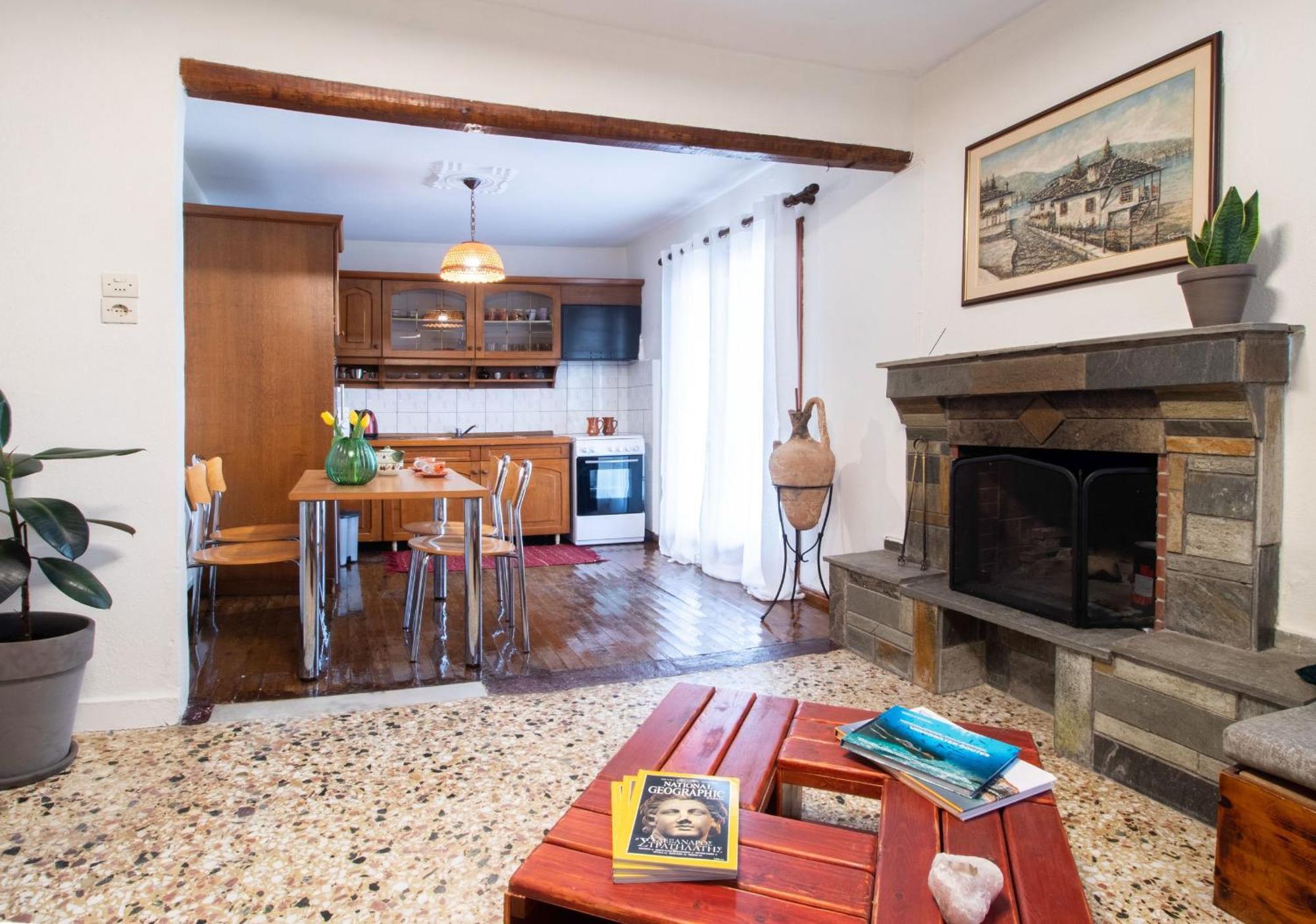 2 Bedroom Art House In בית נופש קאבאלה